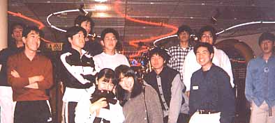 friends.jpg (15837 bytes)