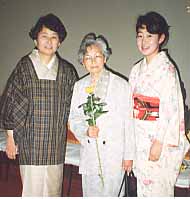 gma.jpg (12799 bytes)